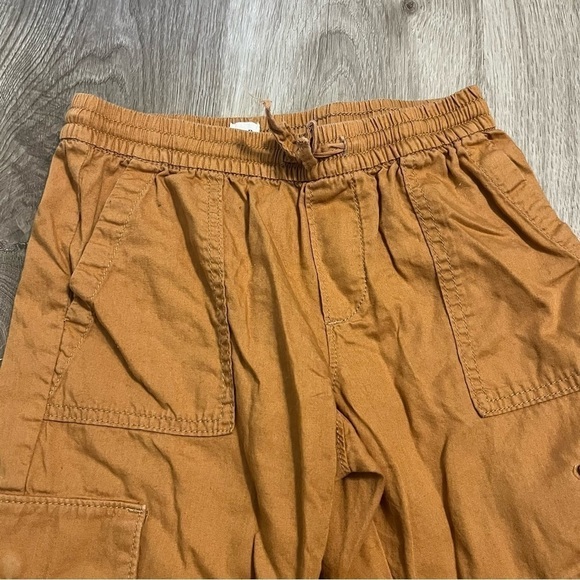Kid's Gap Mustard Yellow Cargo Style Jogger Pants - Picture 5 of 7